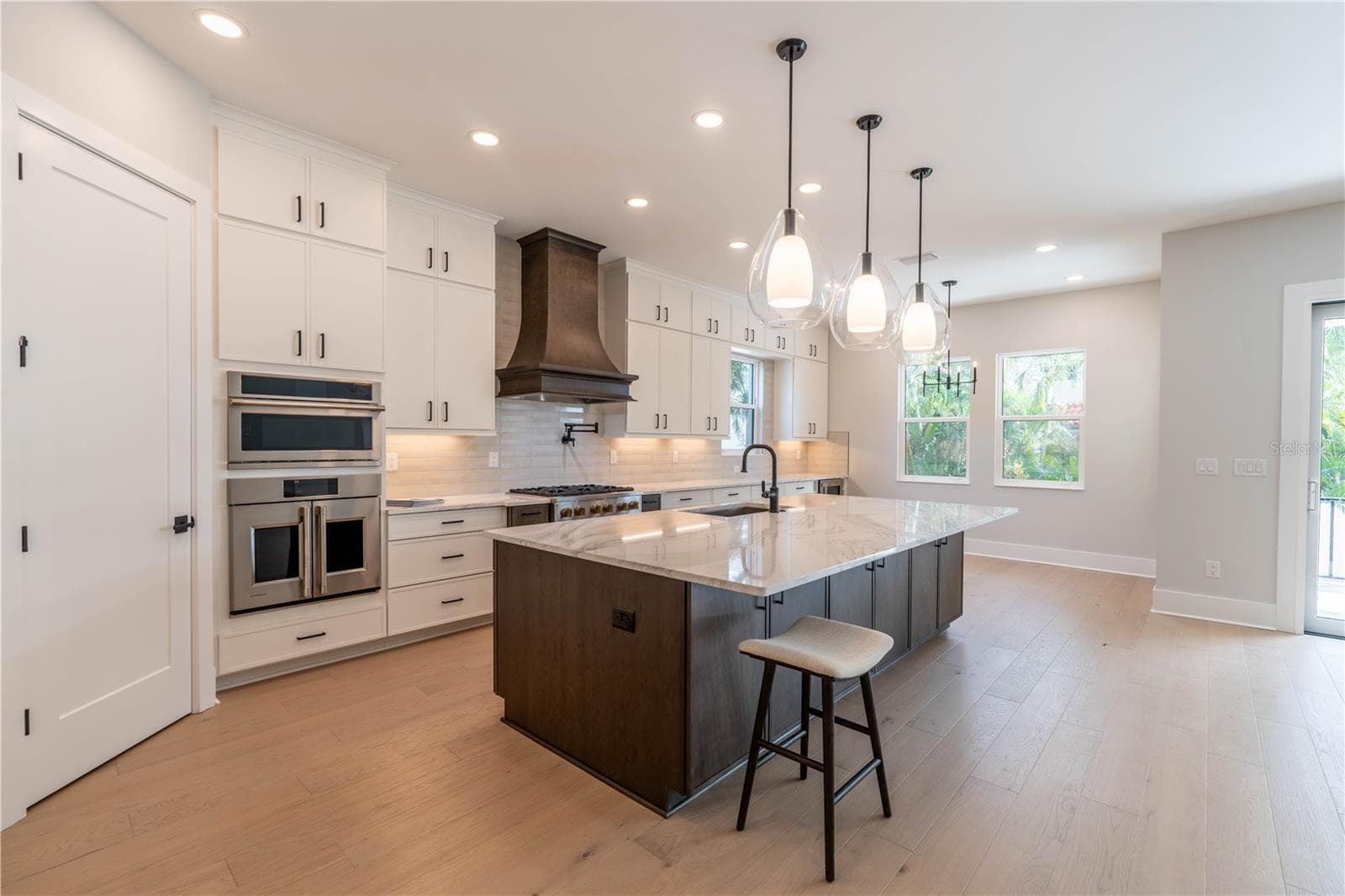 Single Family Residence at 4316 W CORONA ST, TAMPA, photo 10 of 35