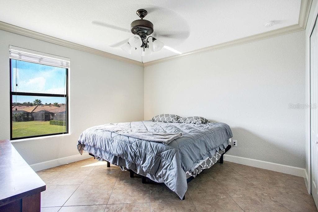Single Family Residence at 6914 QUIET CREEK DR, BRADENTON, photo 21 of 59