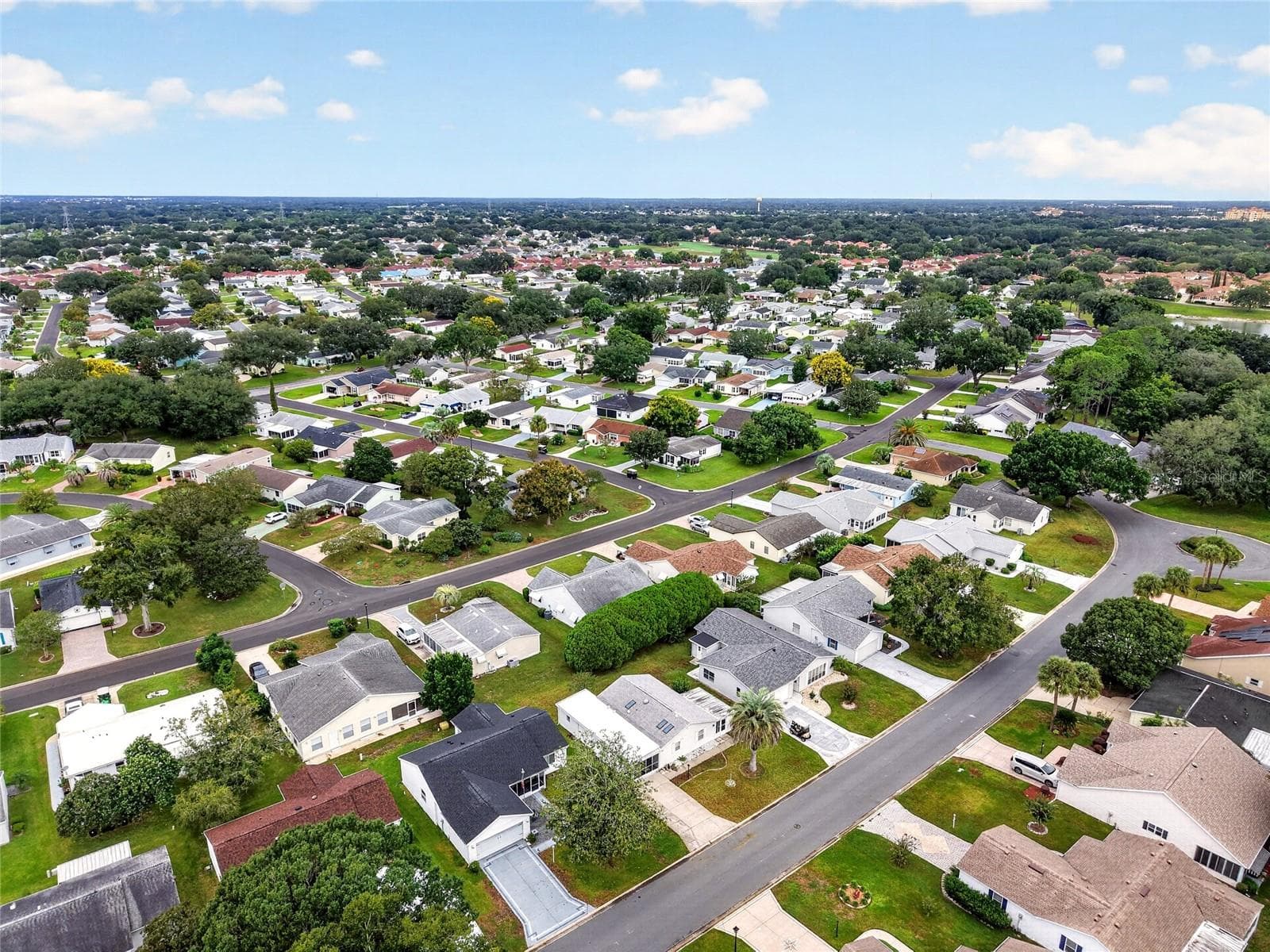 Aerial Neighborhood View - 1124 DEL TORO DR, LADY LAKE