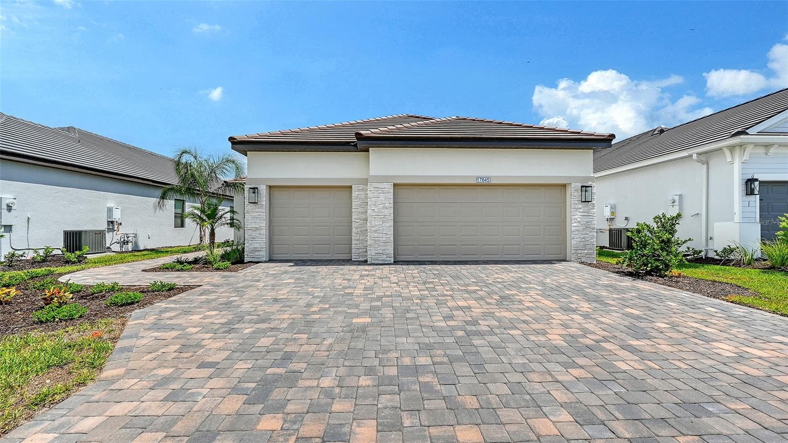 Single Family Residence at 17645 MEANDERING PALMS XING, BRADENTON, photo 6 of 22