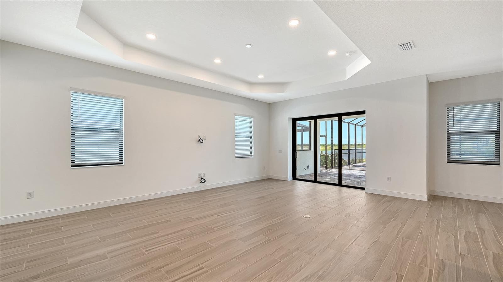 Single Family Residence at 17645 MEANDERING PALMS XING, BRADENTON, photo 8 of 22
