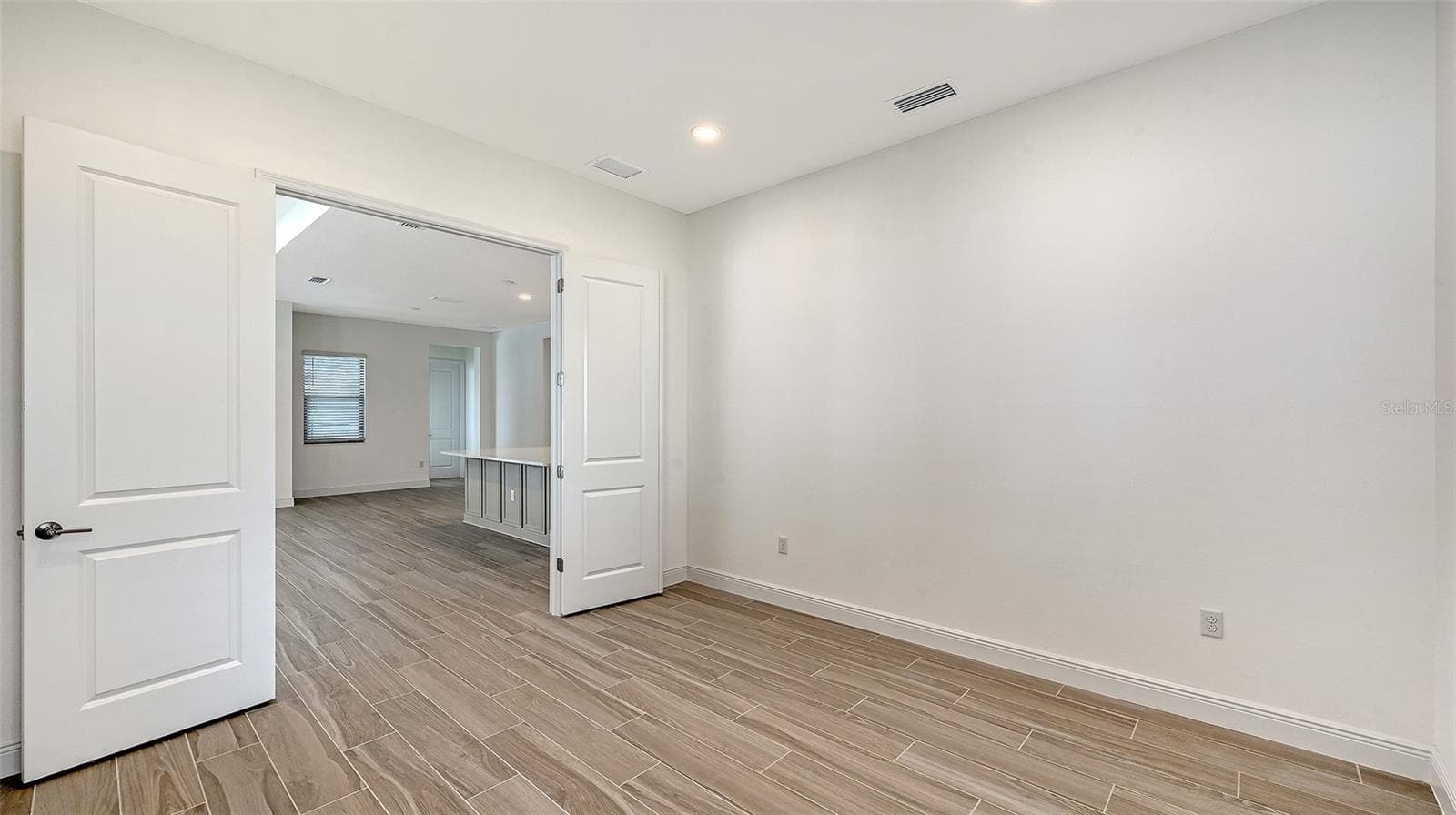 Single Family Residence at 17645 MEANDERING PALMS XING, BRADENTON, photo 13 of 22