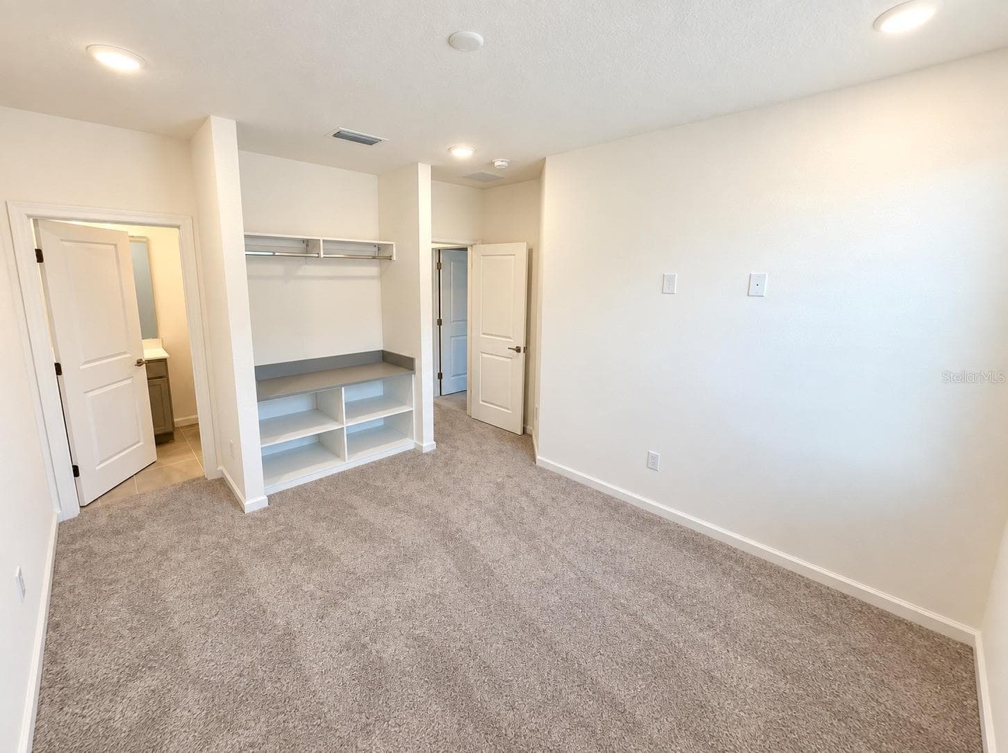 Townhouse at 10592 EBB TIDE LANE, ORLANDO, photo 17 of 28