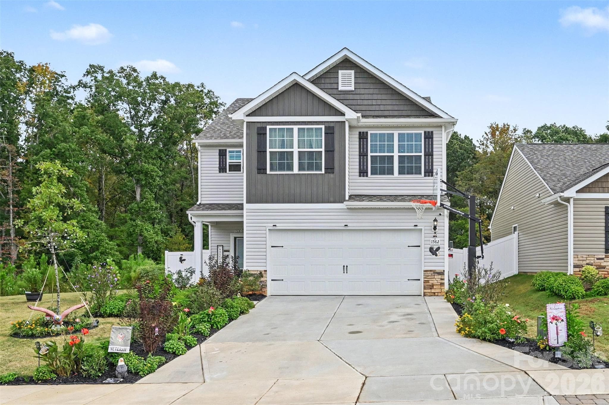 1582 Doran Terrace