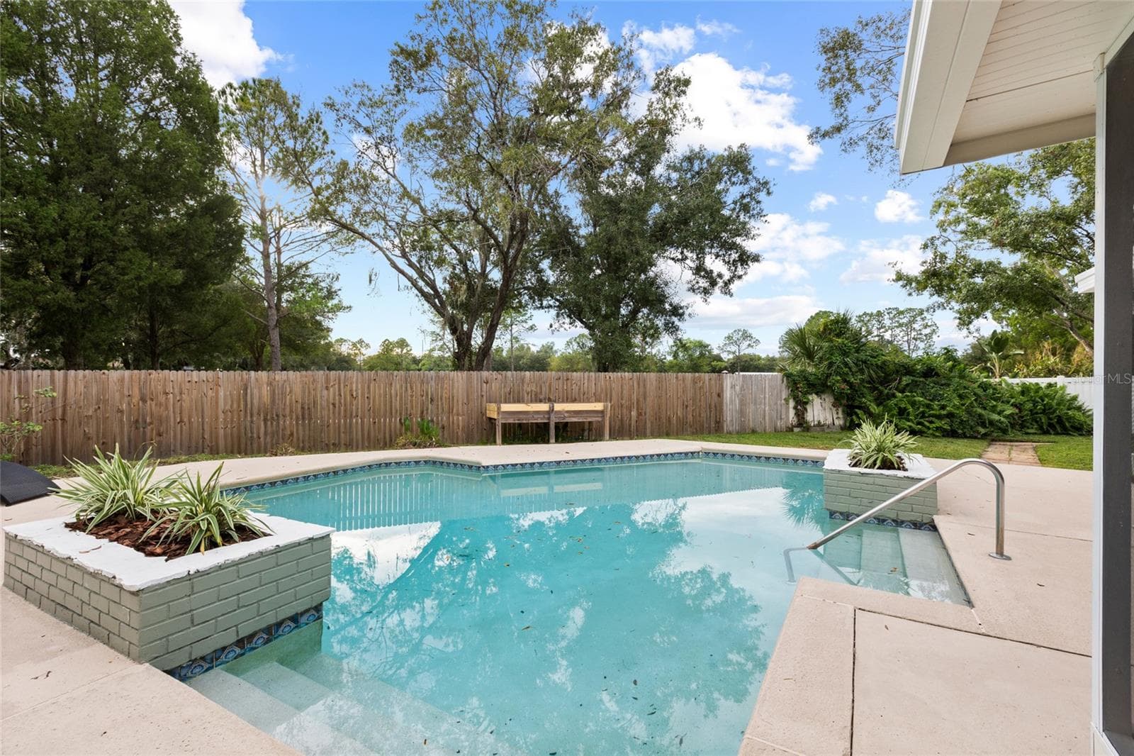 Single Family Residence at 15804 IRONWARE PL, TAMPA, photo 4 of 57