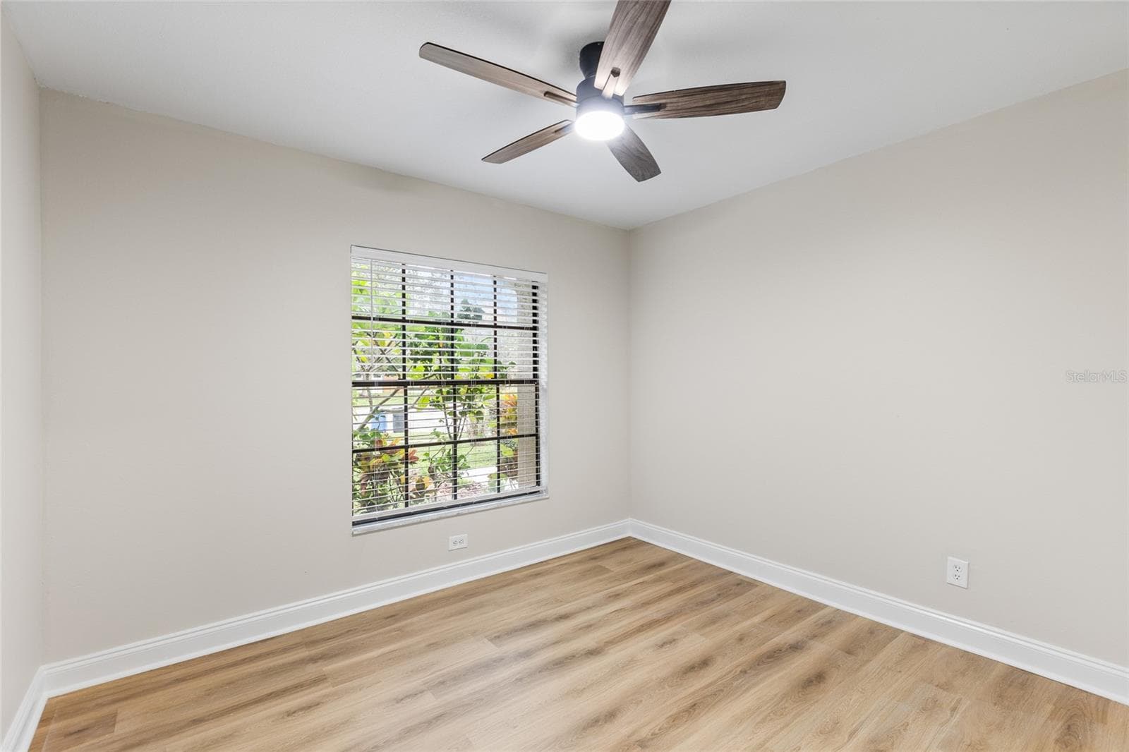 Single Family Residence at 15804 IRONWARE PL, TAMPA, photo 32 of 57