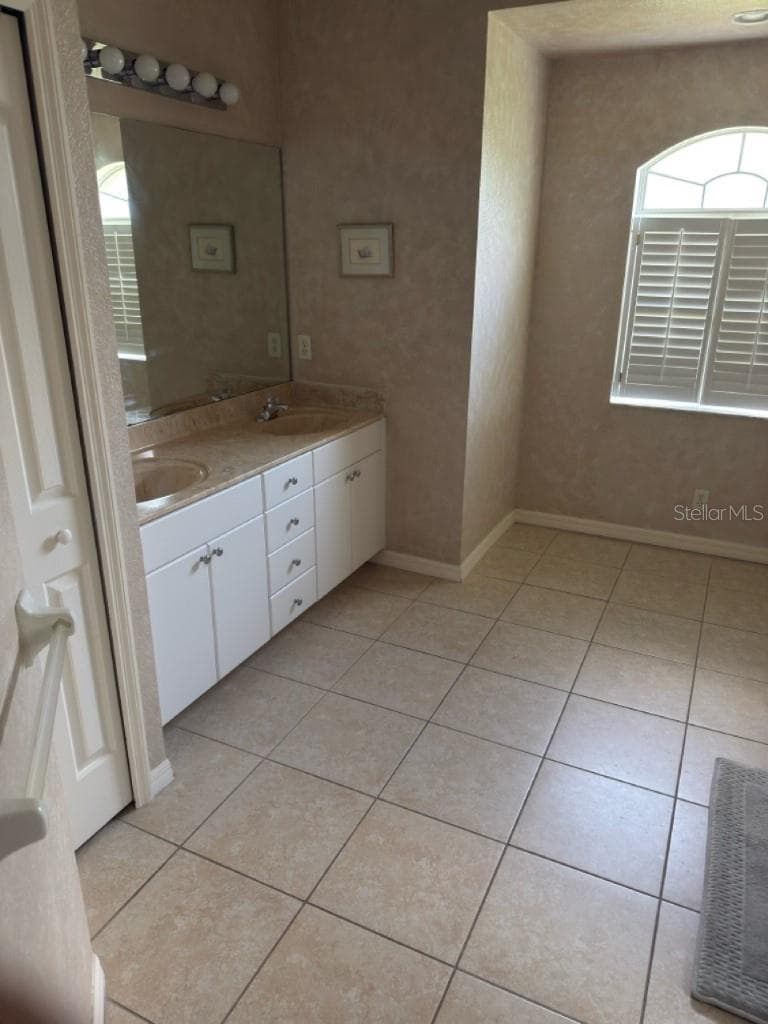 Single Family Residence at 4258 MERMELL CIR, NORTH PORT, photo 3 of 15