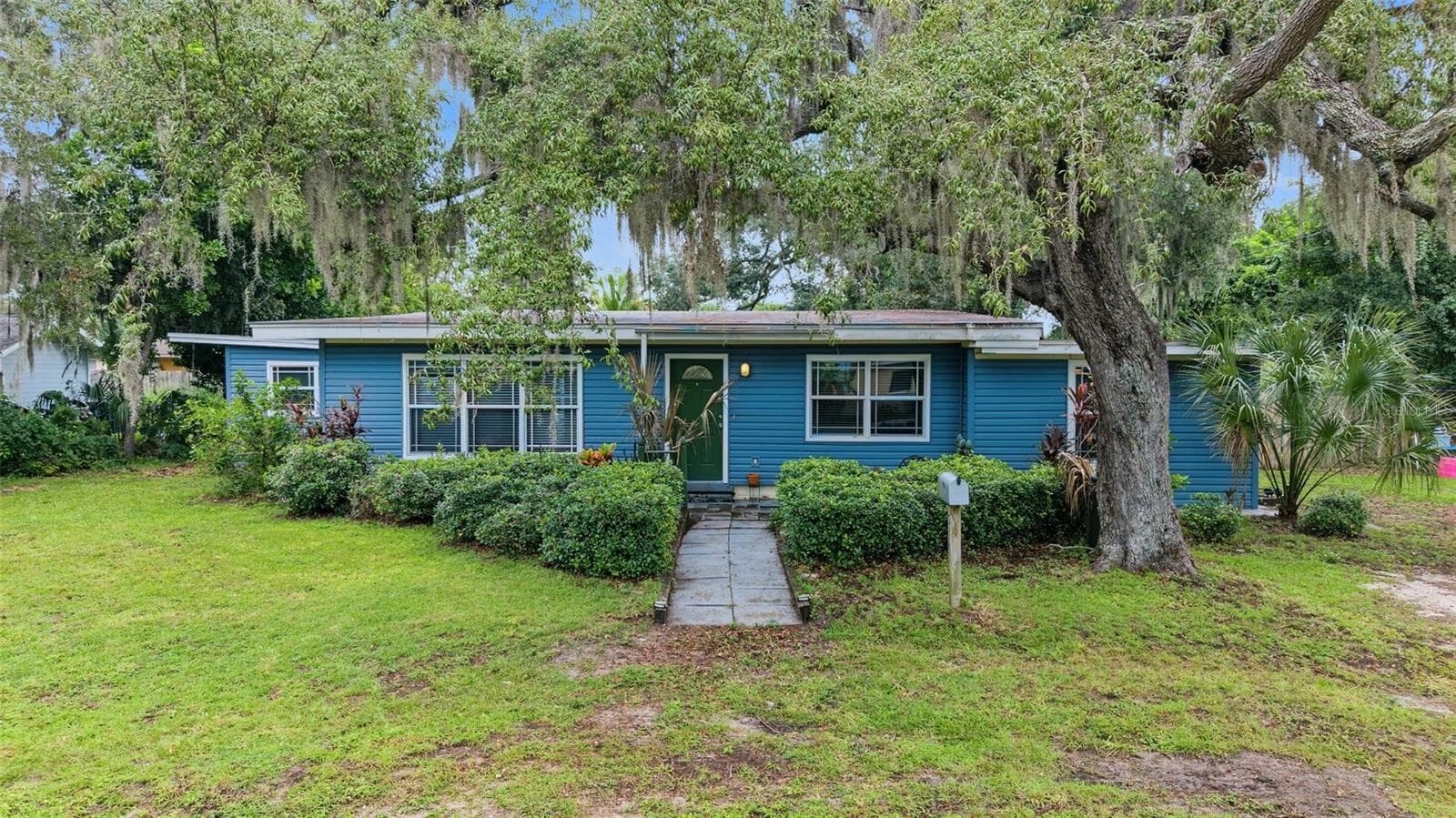514 12TH AVE W