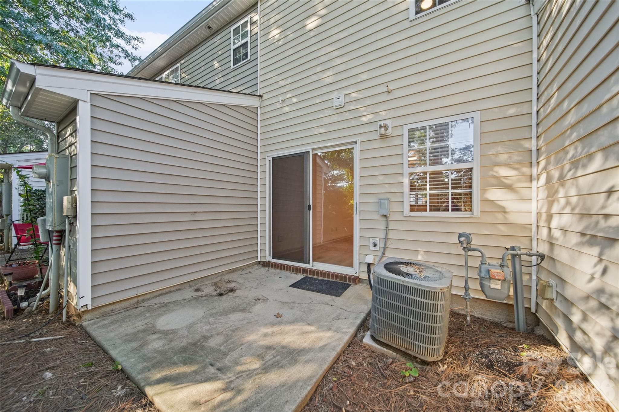Townhouse at 144 Mangum Circle, Mooresville, photo 22 of 29