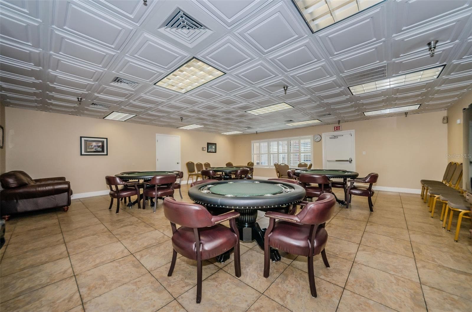 Single Family Residence at 1529 E DORCHESTER DR, PALM HARBOR, photo 16 of 20