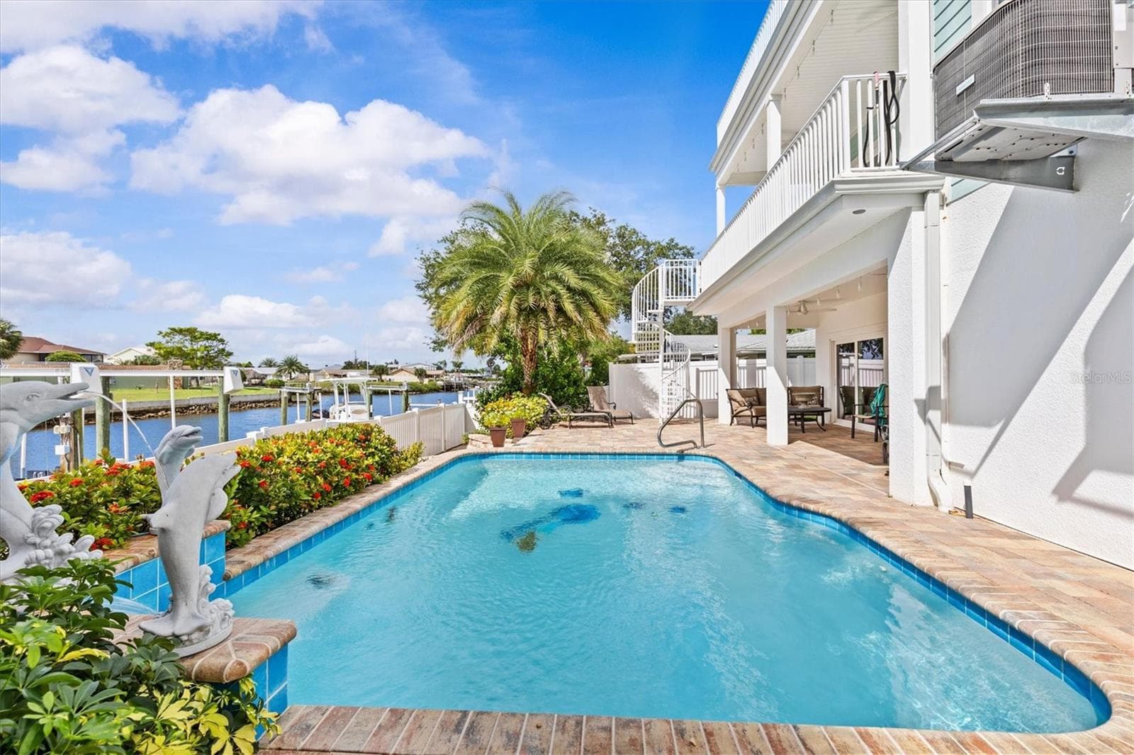 Beautiful Setting - 4030 GULF COAST DR, HERNANDO BEACH