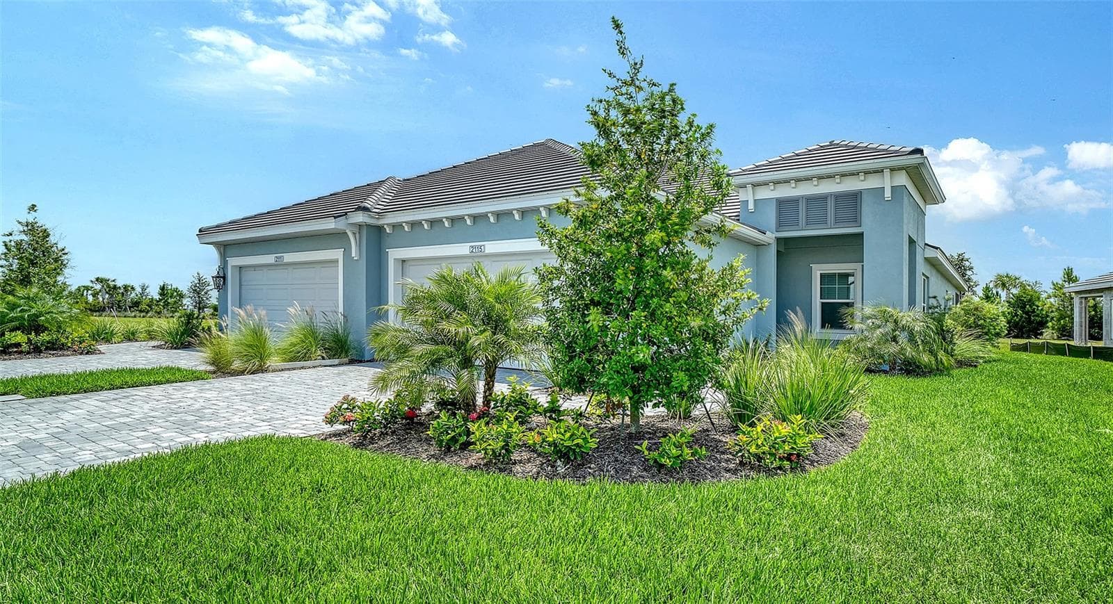 2115 SYLVESTER PALM LN