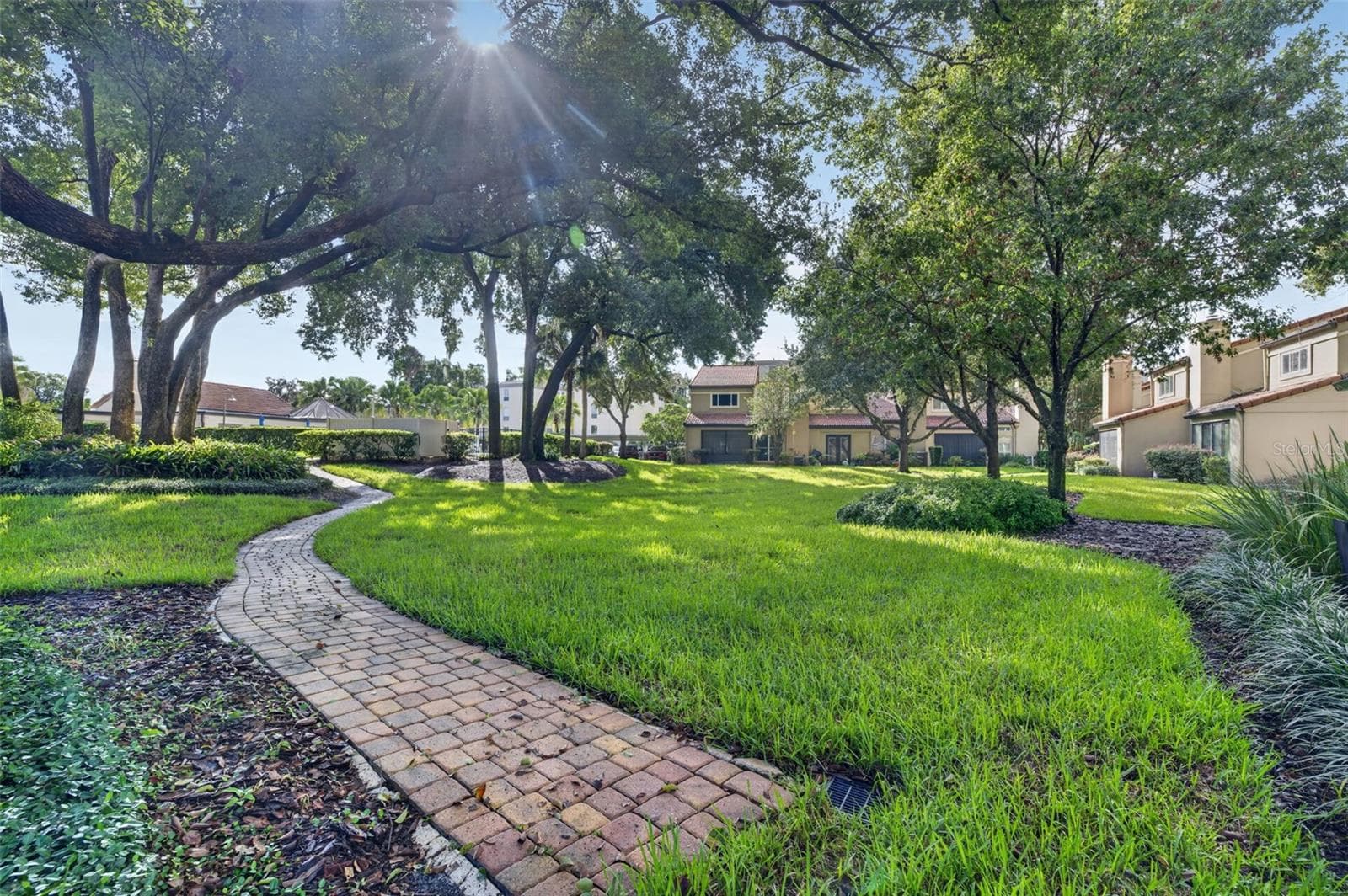 PAVED WALKWAY TO POOL - 223 QUAYSIDE CIR #C11, MAITLAND