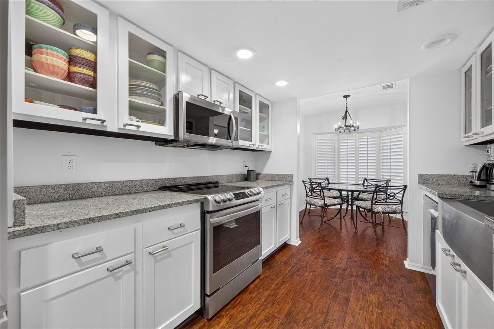 KITCHEN + BREAKFAST NOOK - 223 QUAYSIDE CIR #C11, MAITLAND