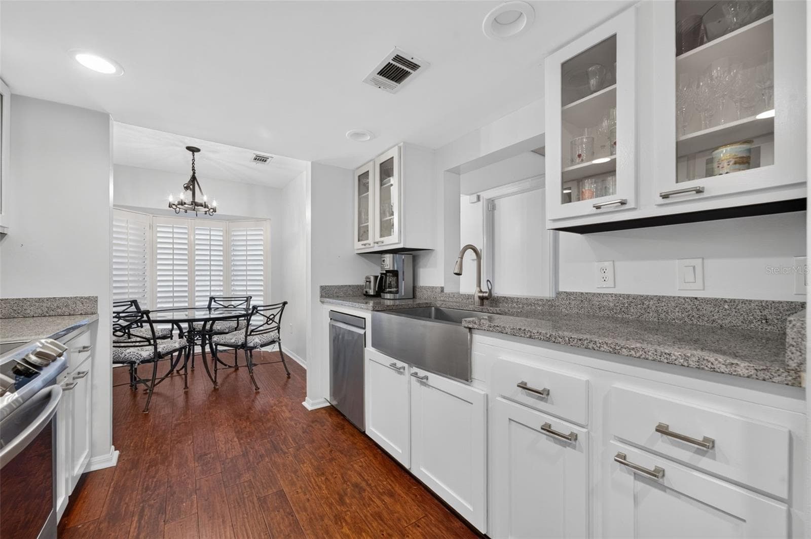 KITCHEN + BREAKFAST NOOK - 223 QUAYSIDE CIR #C11, MAITLAND