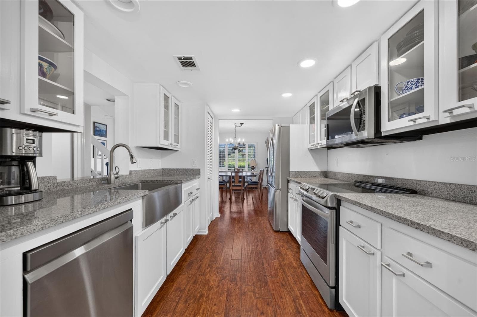 KITCHEN + BREAKFAST NOOK - 223 QUAYSIDE CIR #C11, MAITLAND