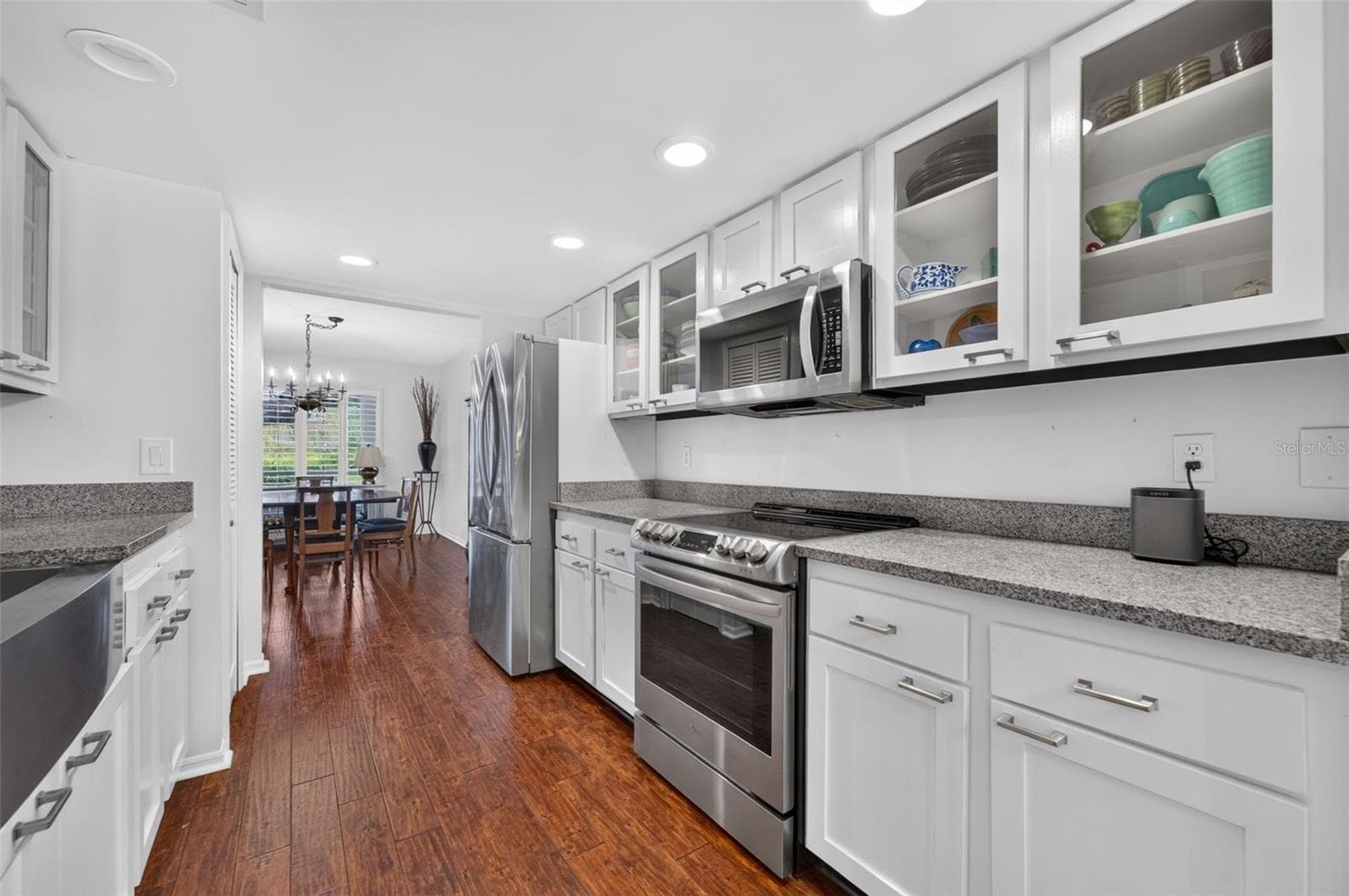 KITCHEN + DINING AREA - 223 QUAYSIDE CIR #C11, MAITLAND