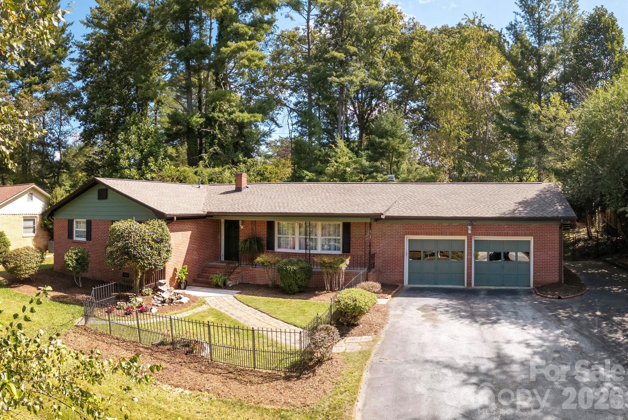 Front of house aerial view - 224 Lyndale Road, Hendersonville