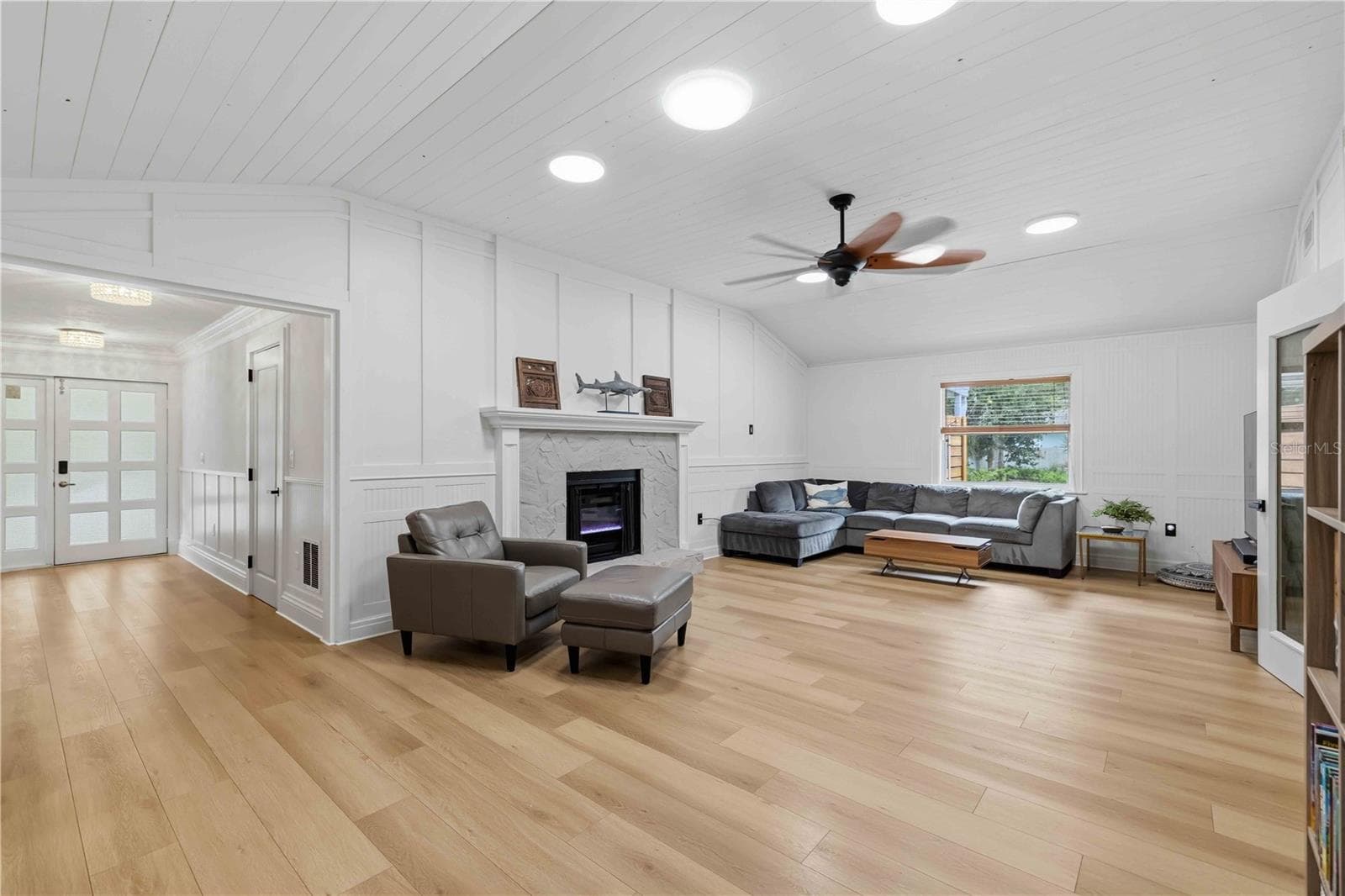 Single Family Residence at SARASOTA, photo 19 of 68