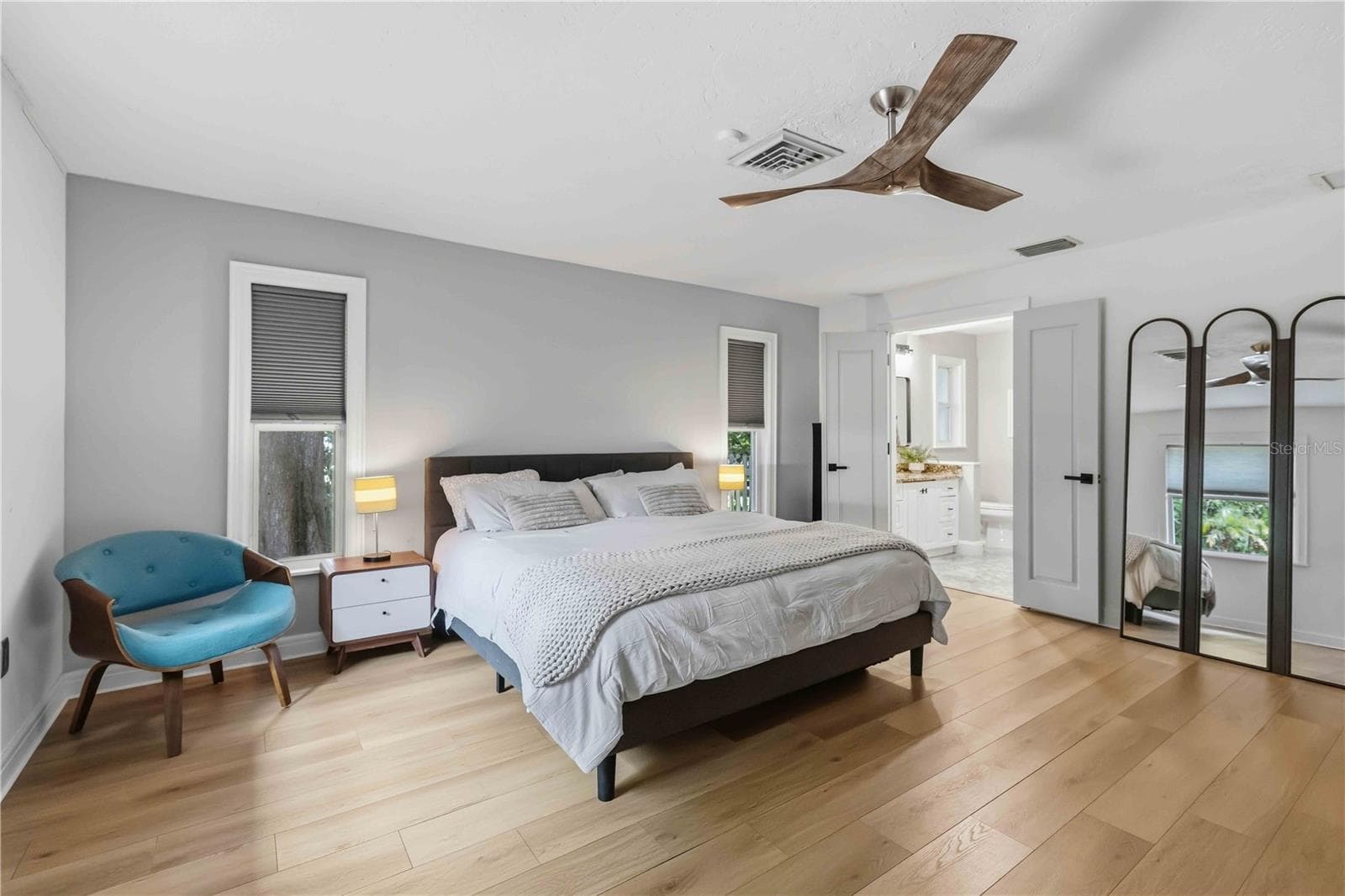 Single Family Residence at SARASOTA, photo 22 of 68