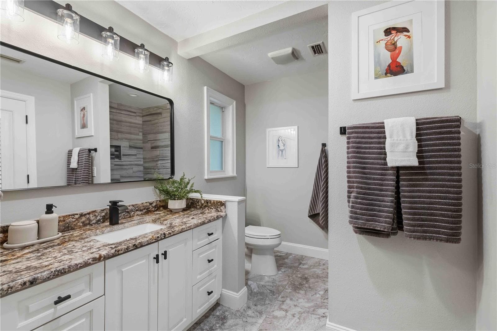 Single Family Residence at SARASOTA, photo 25 of 68