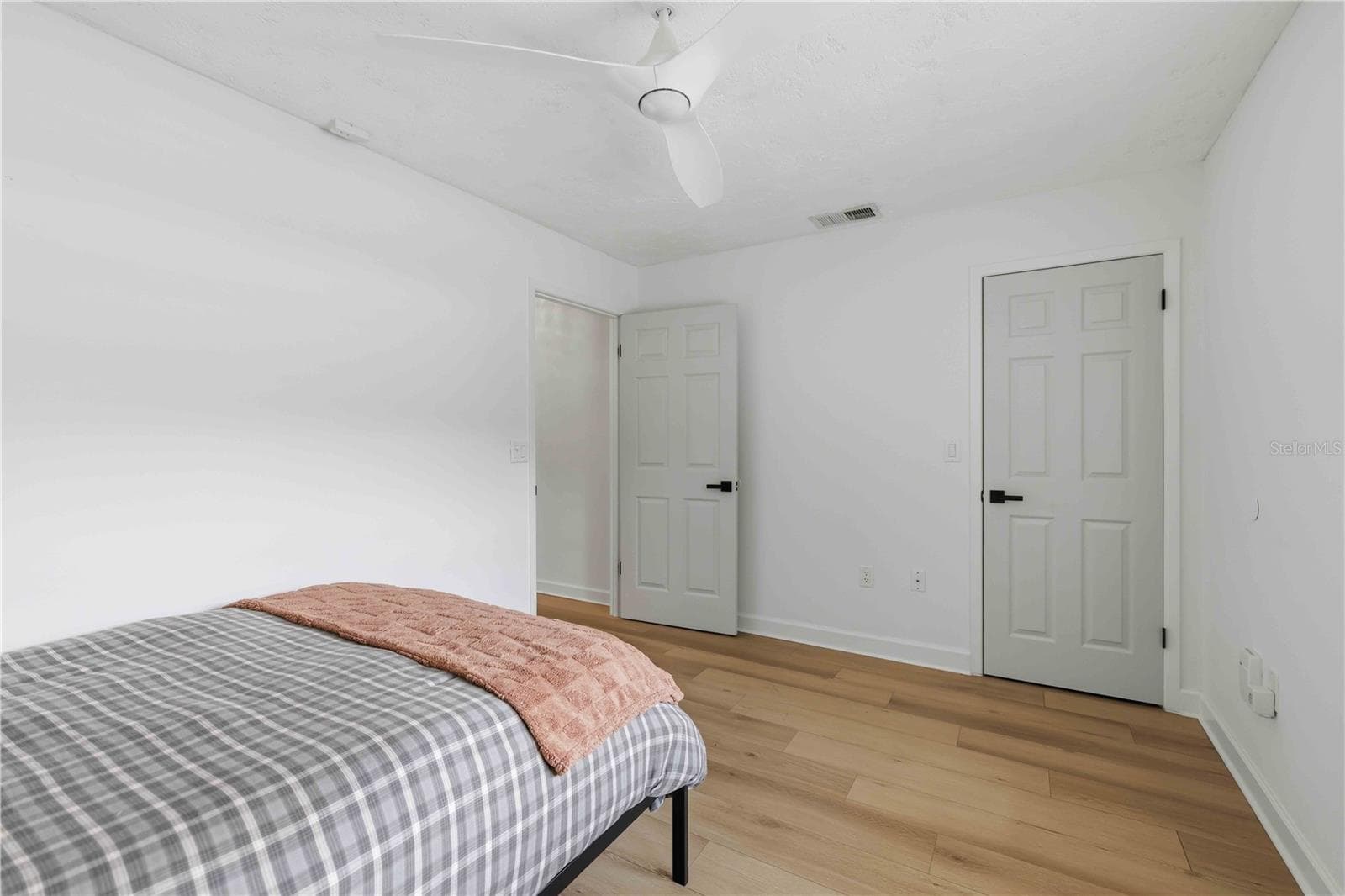 Single Family Residence at SARASOTA, photo 27 of 68
