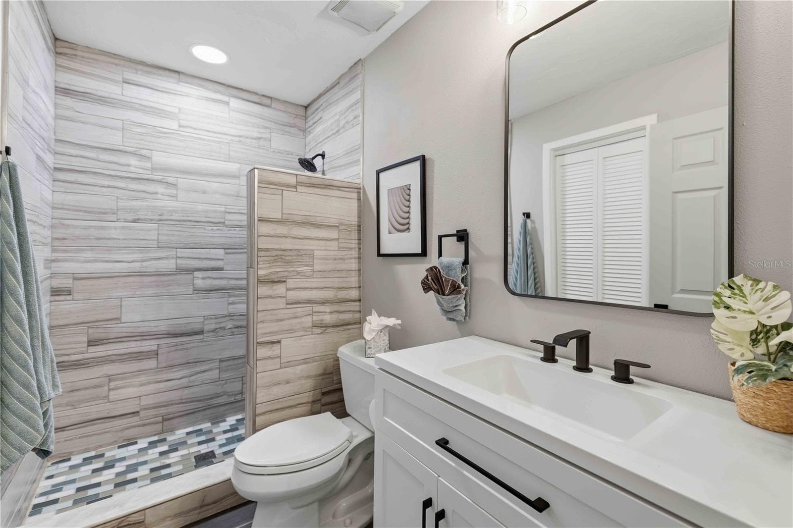 Single Family Residence at SARASOTA, photo 28 of 68