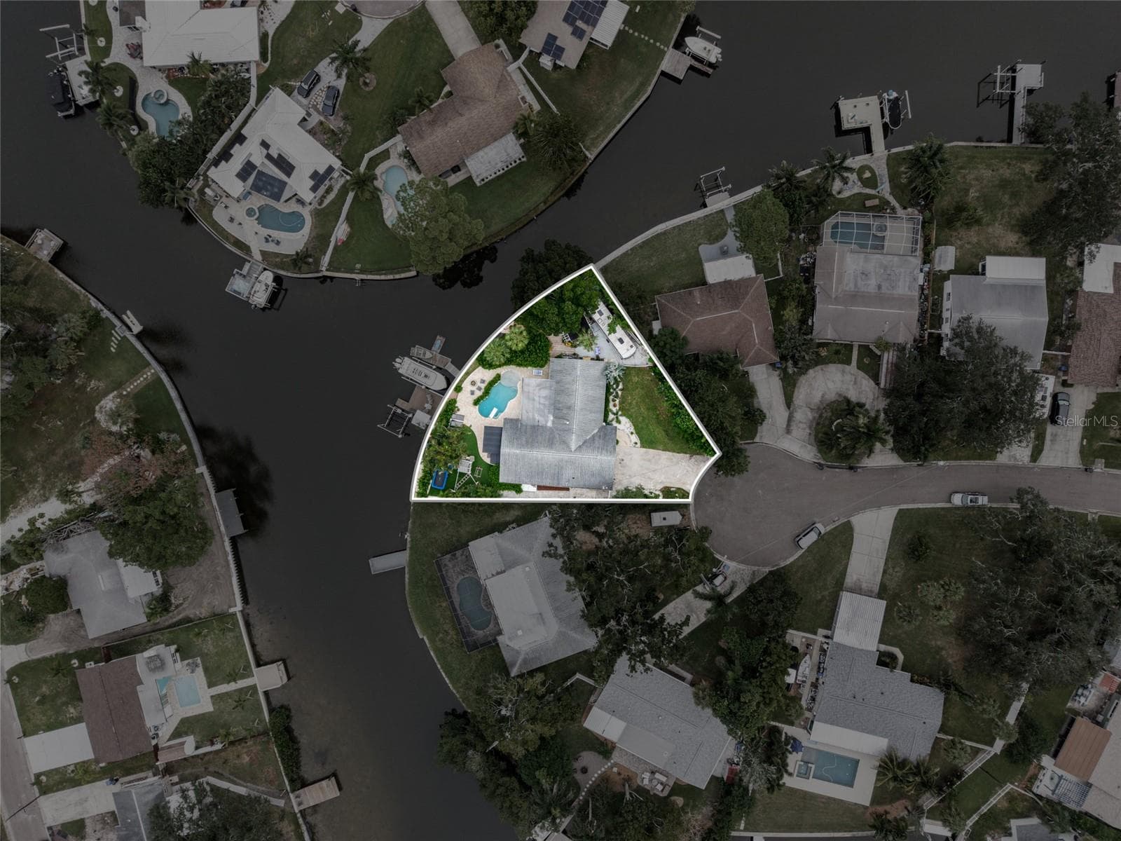 Aerial Outline of Entire Property - 4785 BUTTERFLY PL NE, ST PETERSBURG