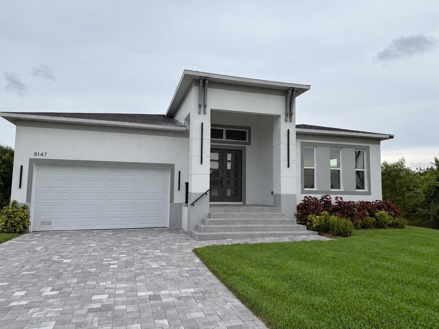 8147 TRACY CIR
