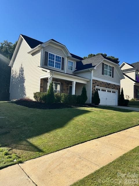 Single Family Residence at 1333 Secret Path Drive, Fort Mill, photo 21 of 49