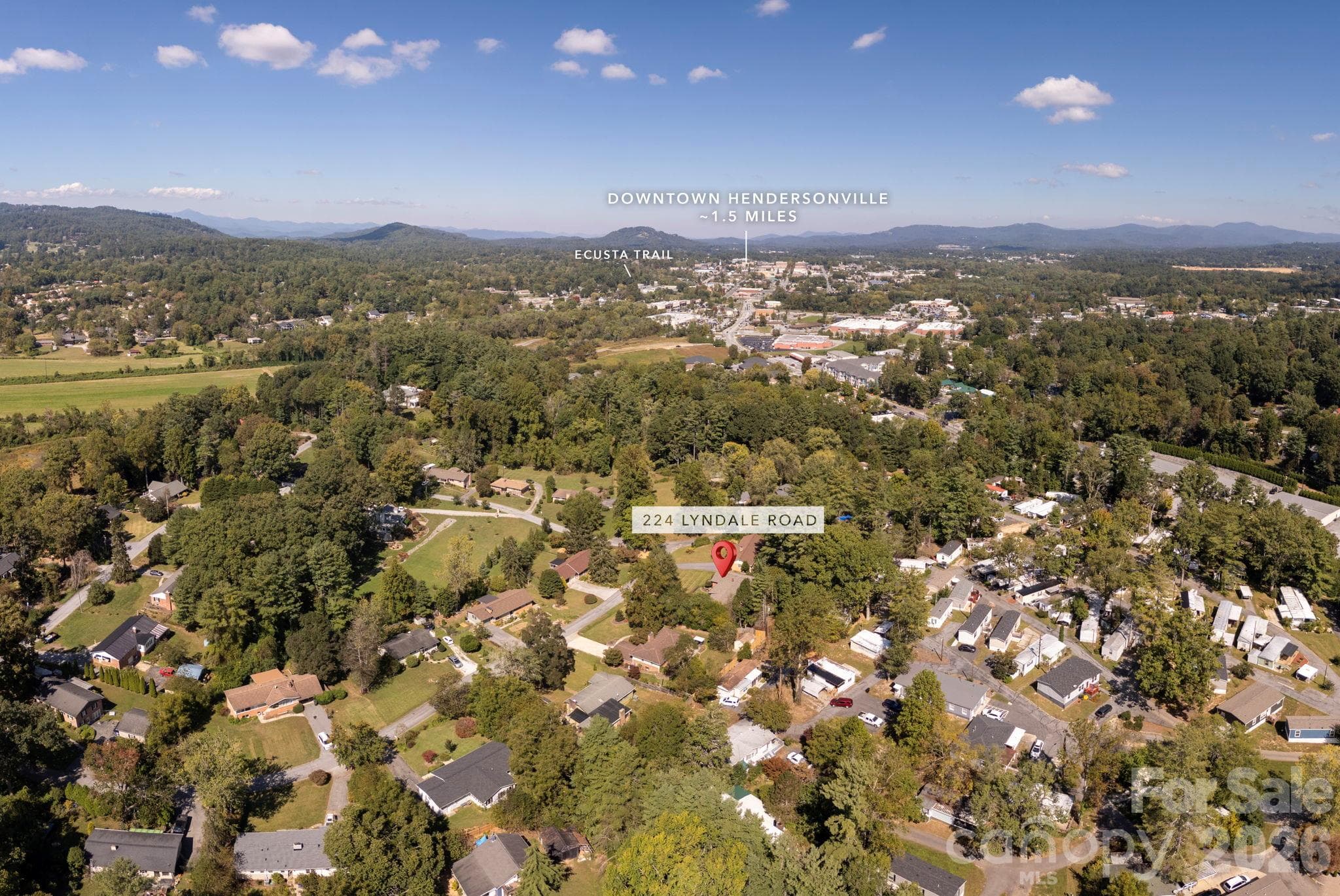 Close to downtown Hendersonville and the Ecusta Trail! - 224 Lyndale Road, Hendersonville