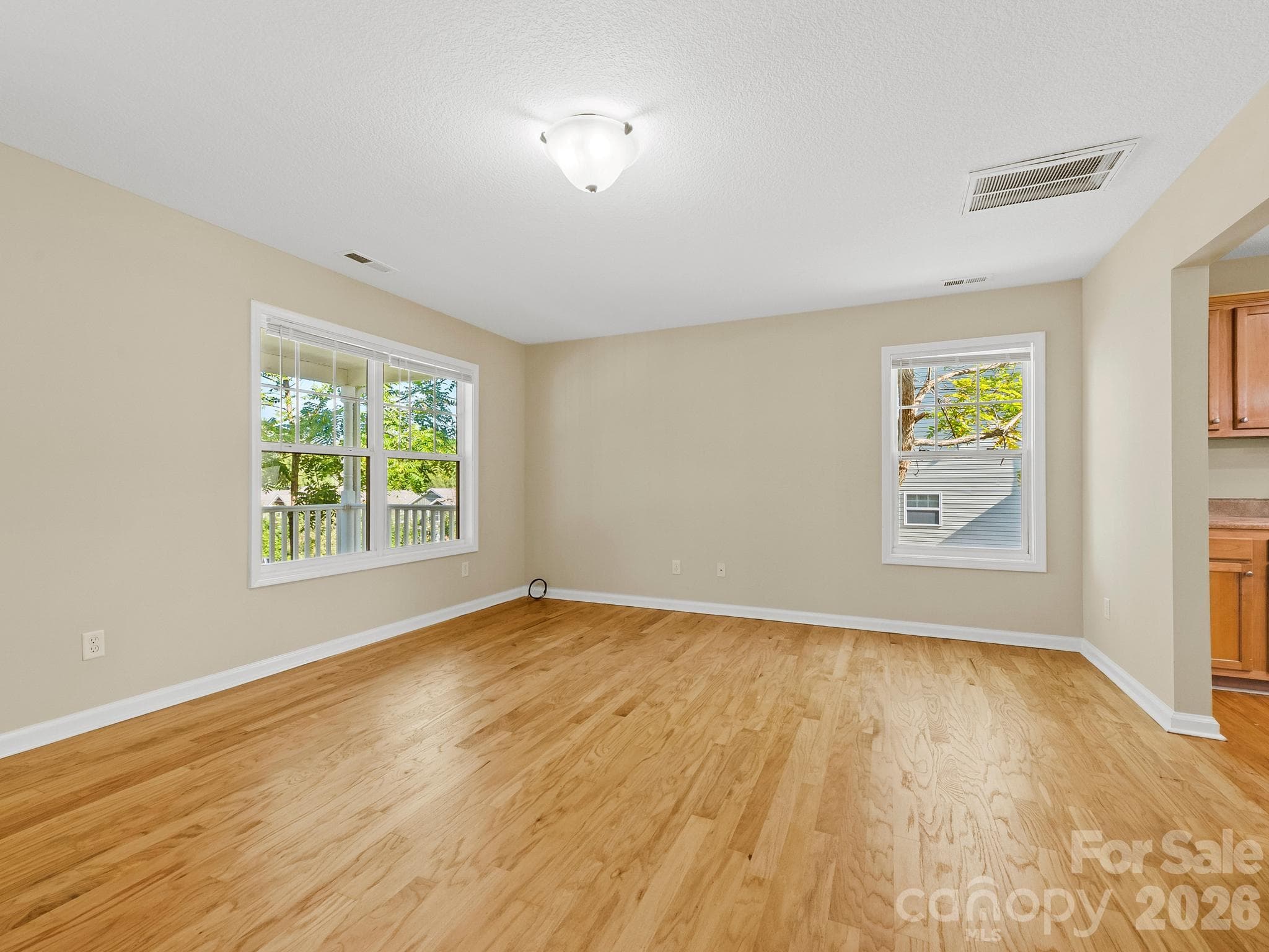 Single Family Residence at 81 Crayton Road, Asheville, photo 12 of 41