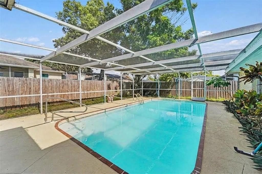 Single Family Residence at 11022 SALT TREE DR, PORT RICHEY, photo 3 of 32