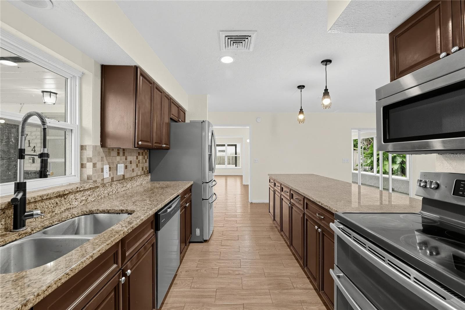Single Family Residence at 714 AVENUE O SE, WINTER HAVEN, photo 9 of 33