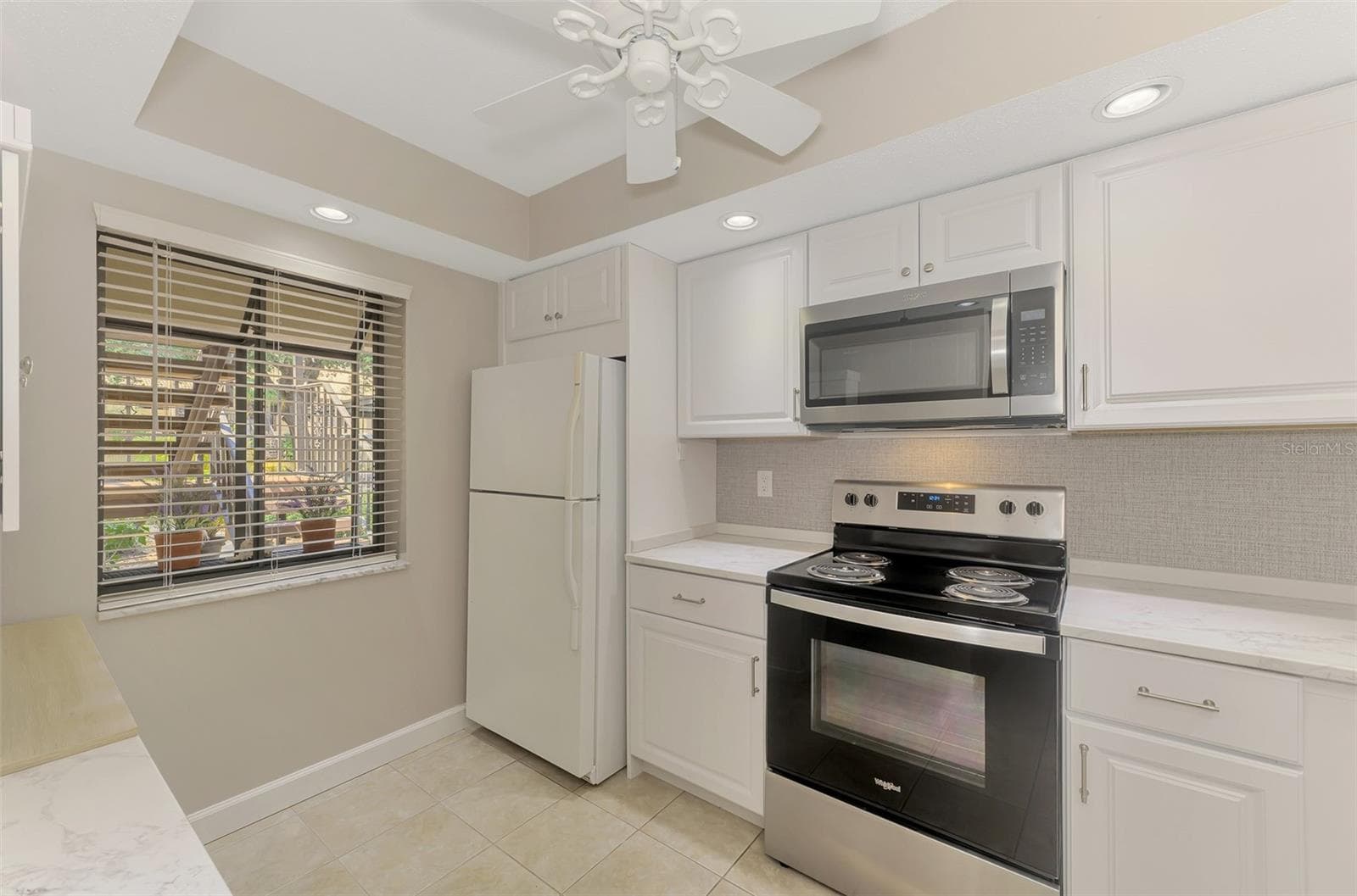 Condominium at 375 THREE LAKES LN #A, VENICE, photo 13 of 49