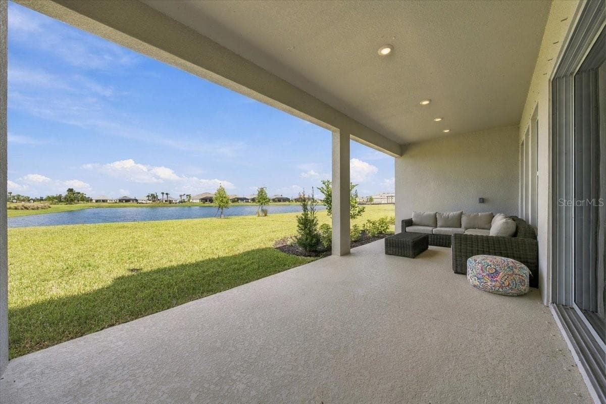 Single Family Residence at 13705 IONA AVE, PALMETTO, photo 38 of 45
