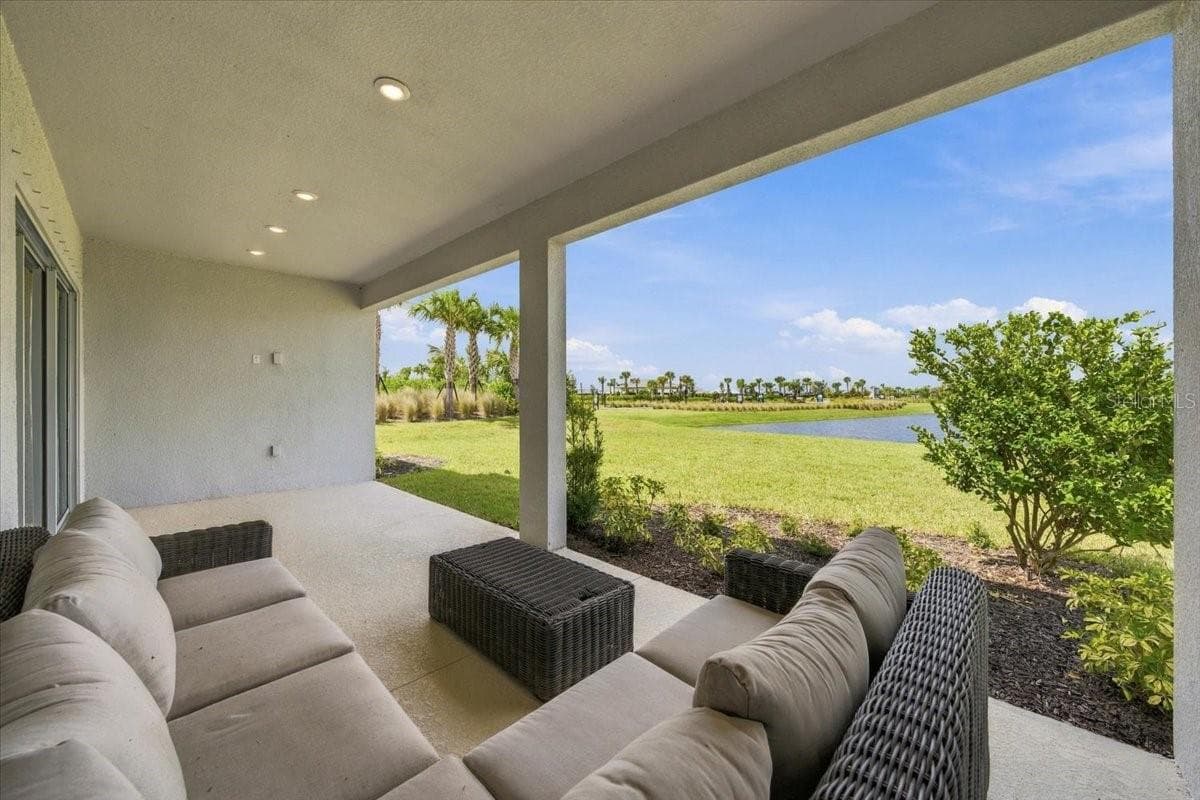 Single Family Residence at 13705 IONA AVE, PALMETTO, photo 40 of 45