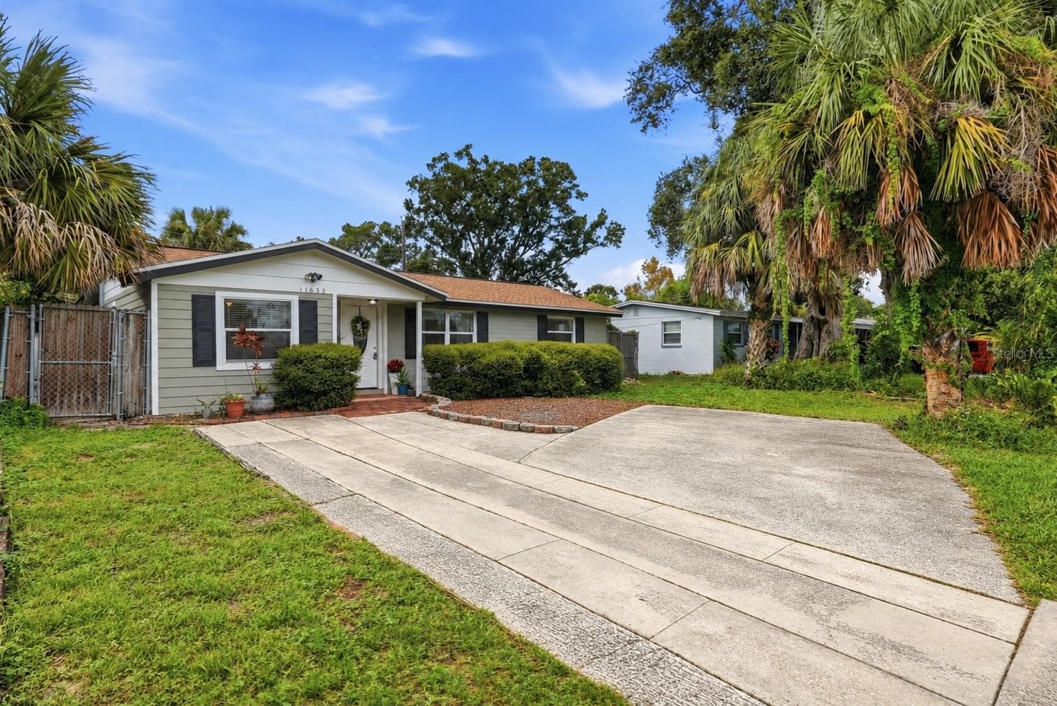 Single Family Residence at 11632 EASY ST, LARGO, photo 2 of 30