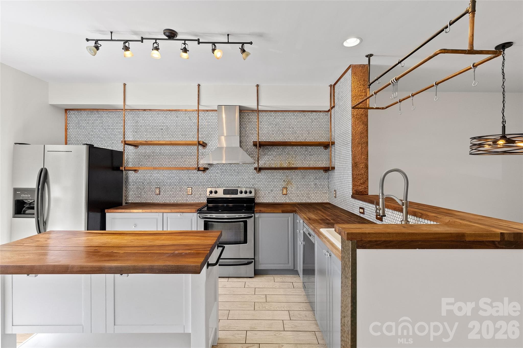 Condominium at 3564 N Davidson Street, Charlotte, photo 4 of 48