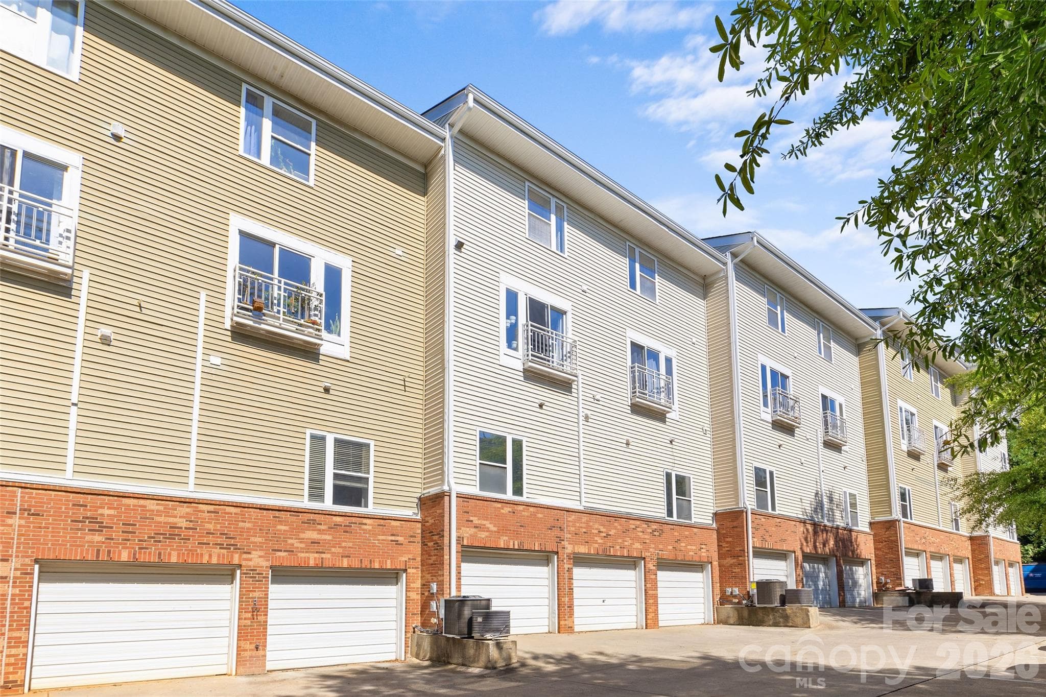 Secure garage parking - 3564 N Davidson Street, Charlotte
