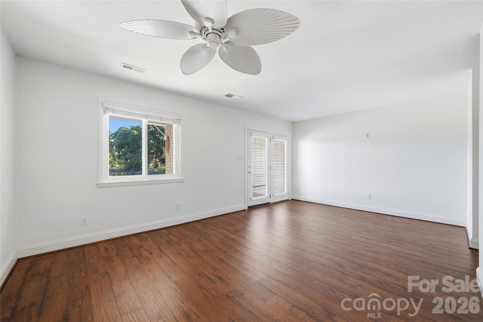 Townhouse at 8014 Westcape Drive, Denver, photo 13 of 31