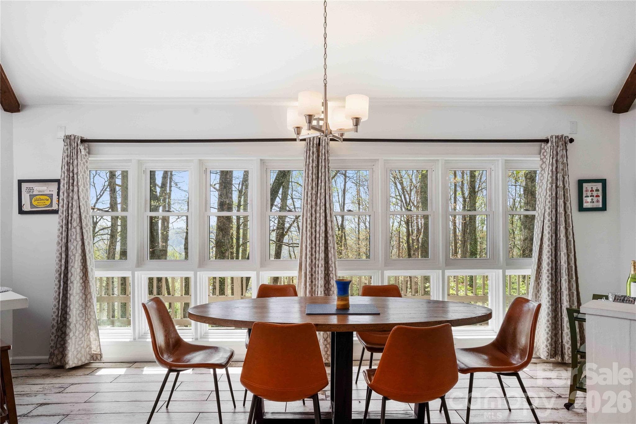 Dinning - 39 Tatham Road, Hendersonville