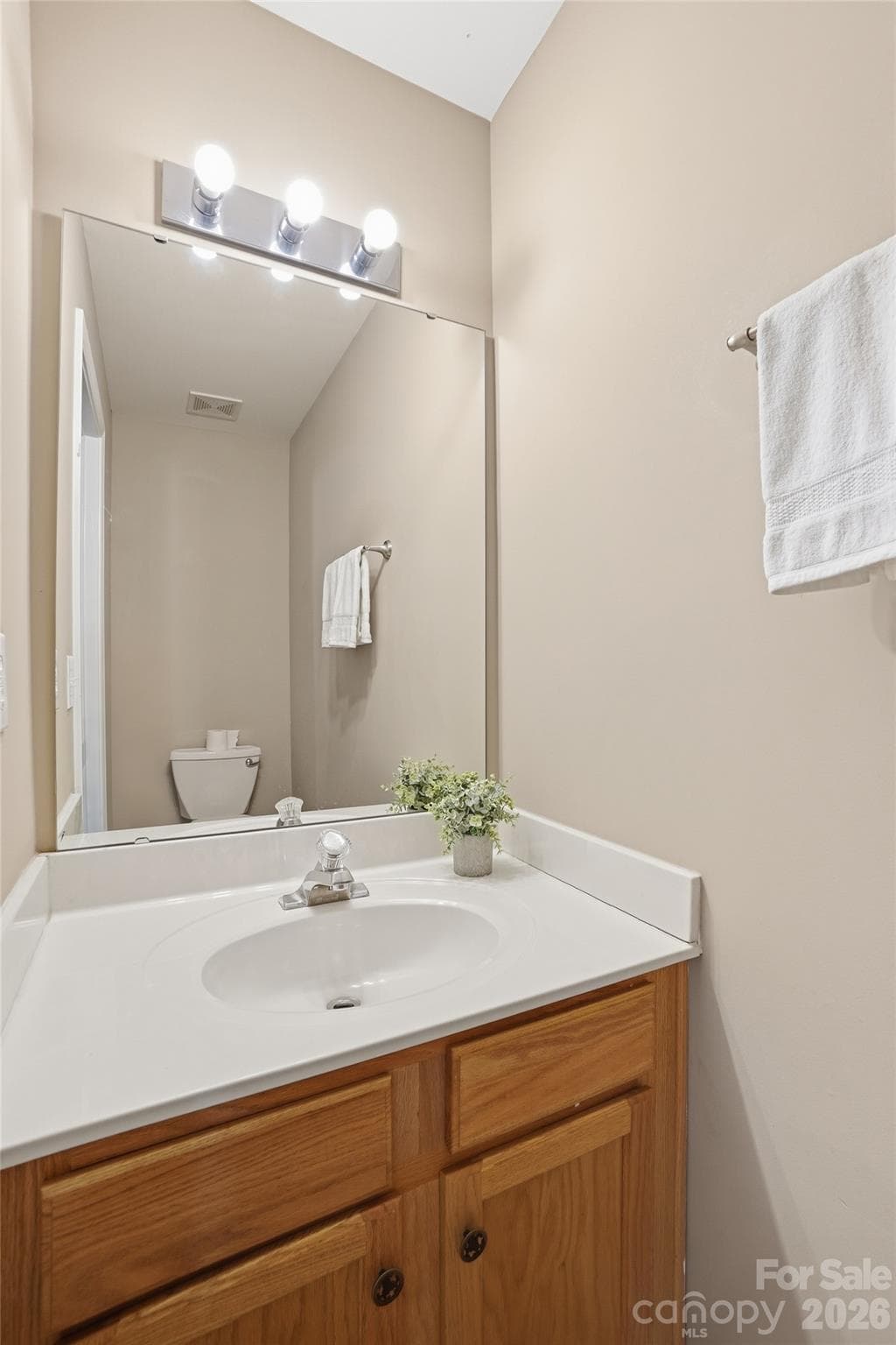 Half bath - 1619 Eagle Lake Drive, Indian Land