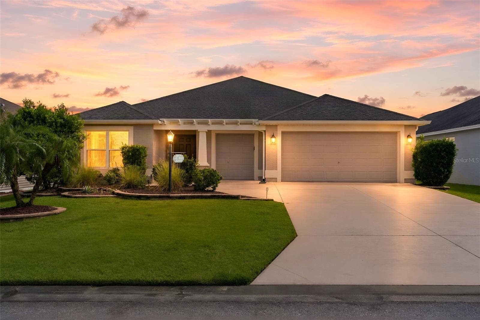 Single Family Residence at 3277 KRANZ AVE, THE VILLAGES, photo 2 of 56