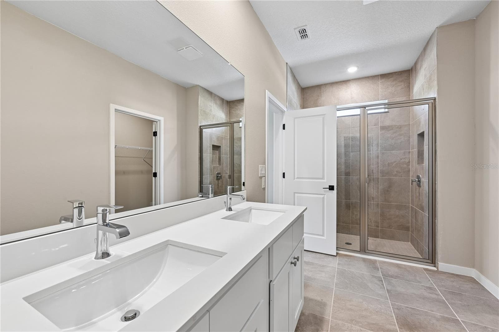Single Family Residence at 630 MARION OAKS BLV, OCALA, photo 12 of 29
