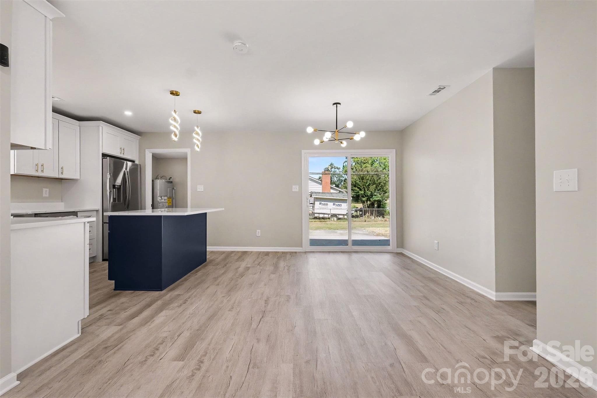 Single Family Residence at 3801 Hillock Court, Charlotte, photo 11 of 40