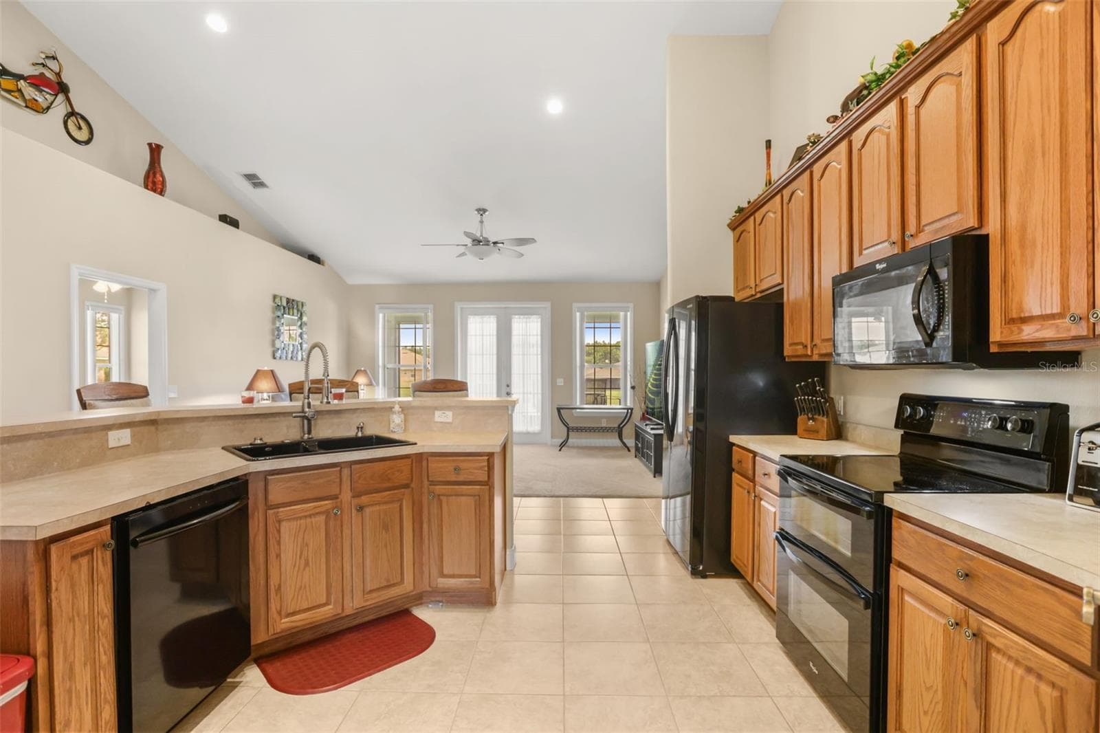 Single Family Residence at 730 COUNTRY WALK CV, EAGLE LAKE, photo 3 of 21