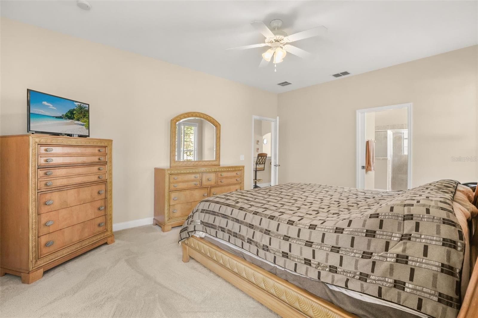 Single Family Residence at 730 COUNTRY WALK CV, EAGLE LAKE, photo 7 of 21