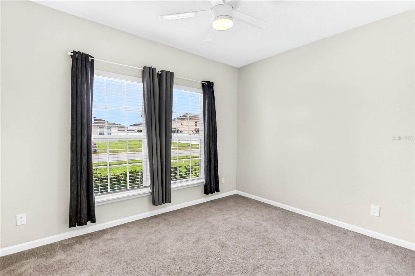 Single Family Residence at 2304 TUDOR ROSE DR, SANFORD, photo 28 of 53
