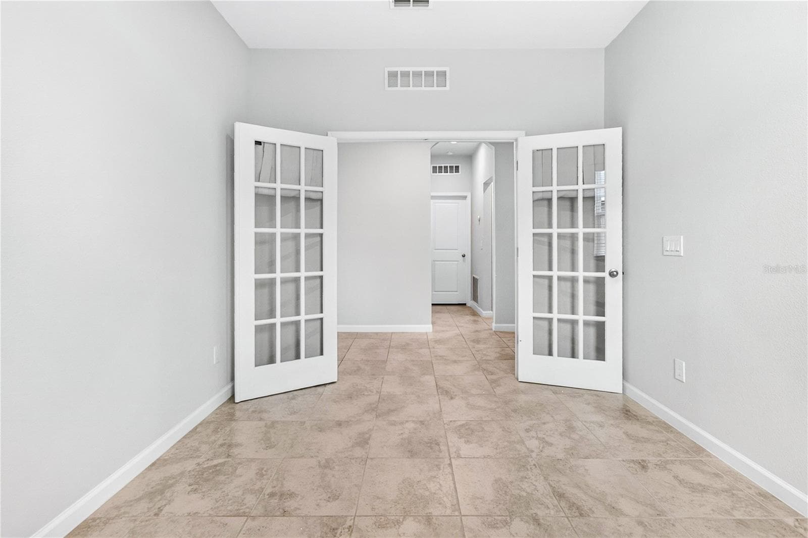 Single Family Residence at 2304 TUDOR ROSE DR, SANFORD, photo 32 of 53